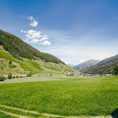 Ferienwohnung Nedererhof - Zimmer Enzian Mit Gemeinschaftskueche Schmirn Exterior foto